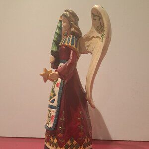 St Nicholas Sq. Wonderland Collection Angel Statue